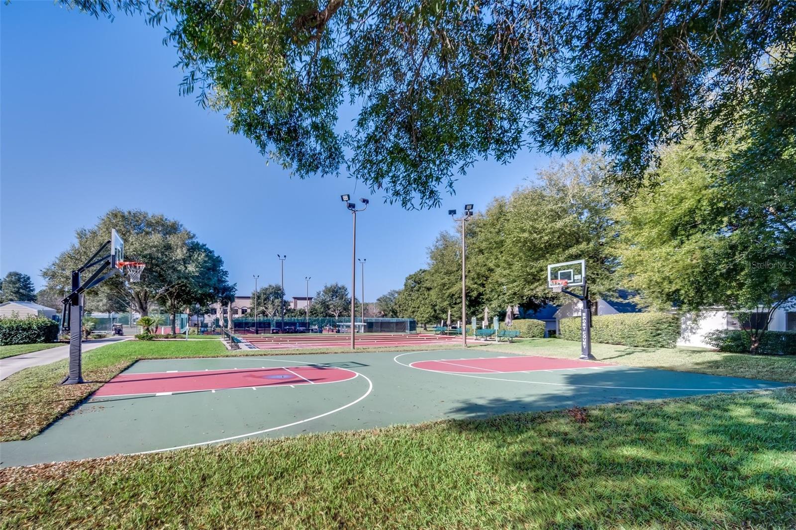 KINGS RIDGE - Residential