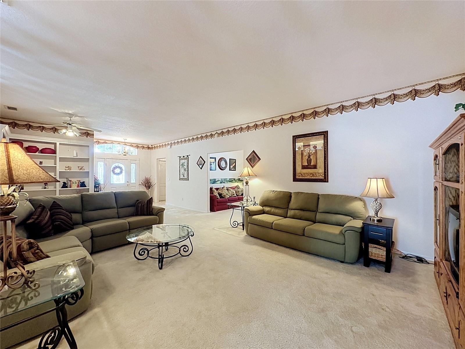 KINGS RIDGE - Residential