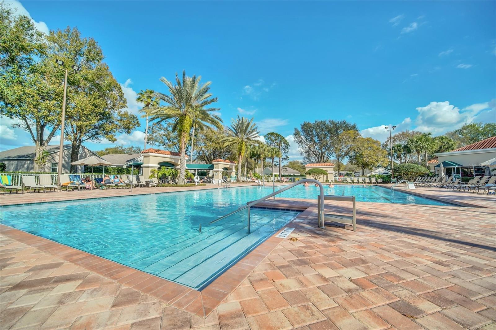 KINGS RIDGE - Residential