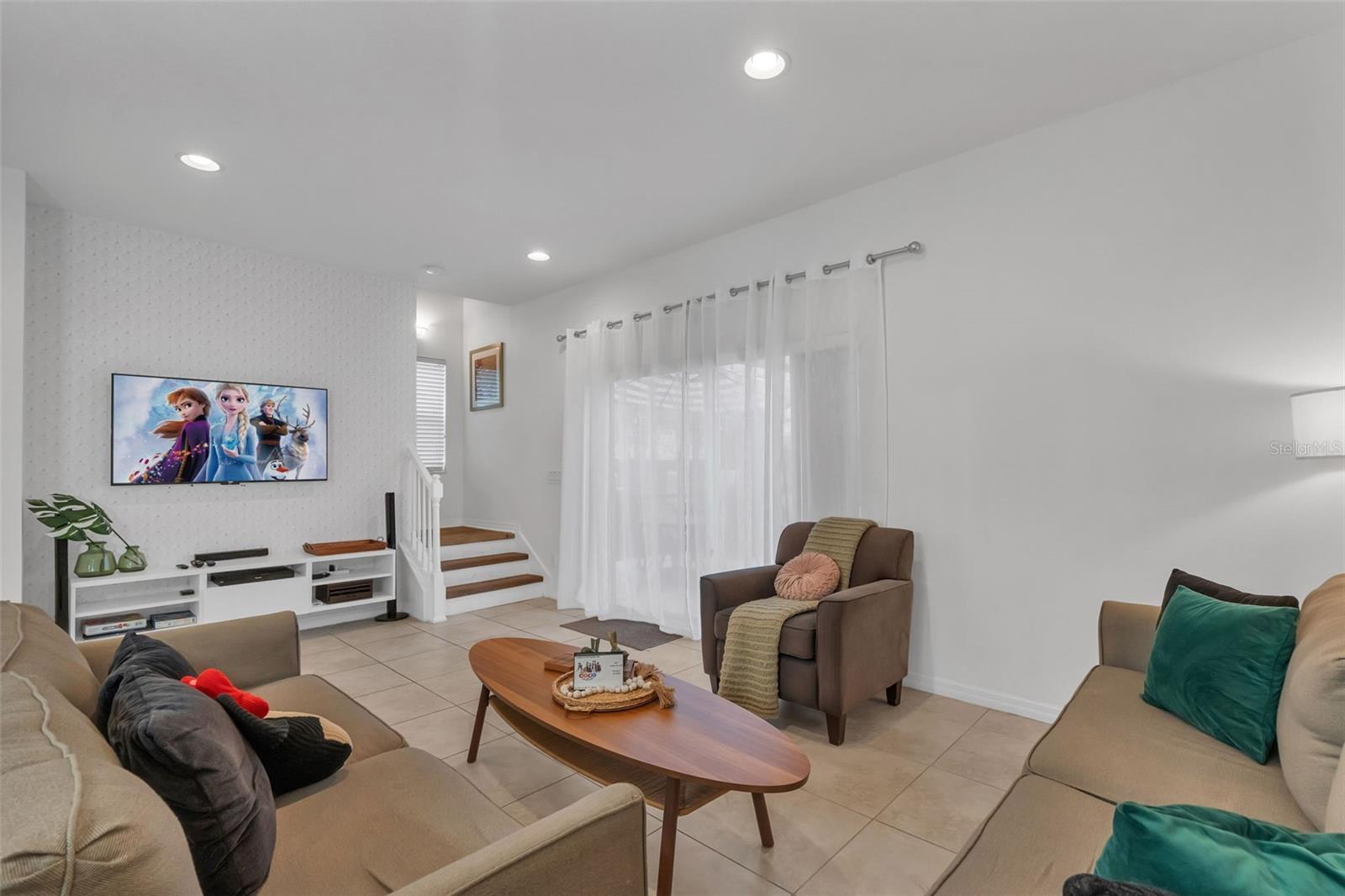 ENCANTADA PH 02 - Residential