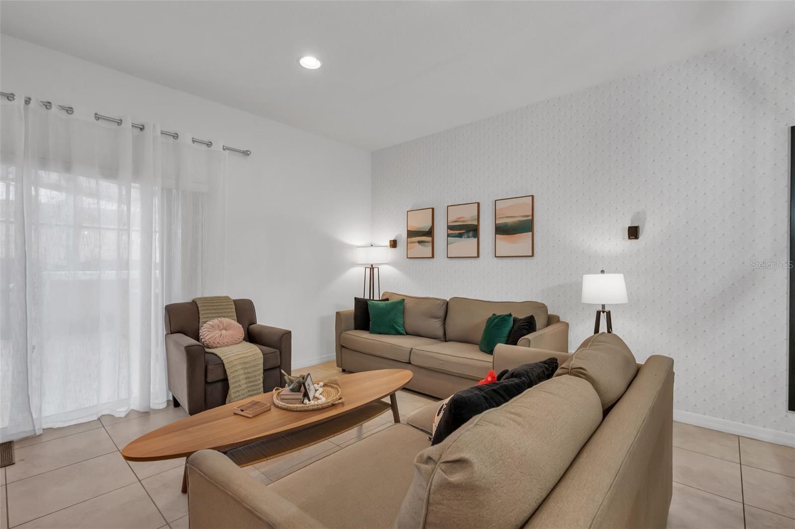 ENCANTADA PH 02 - Residential
