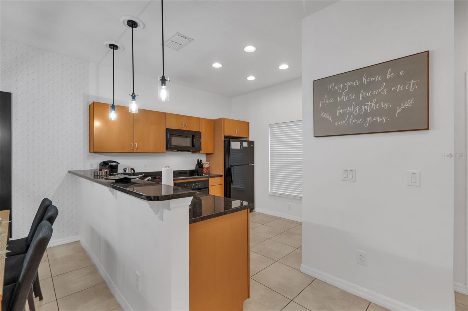 ENCANTADA PH 02 - Residential