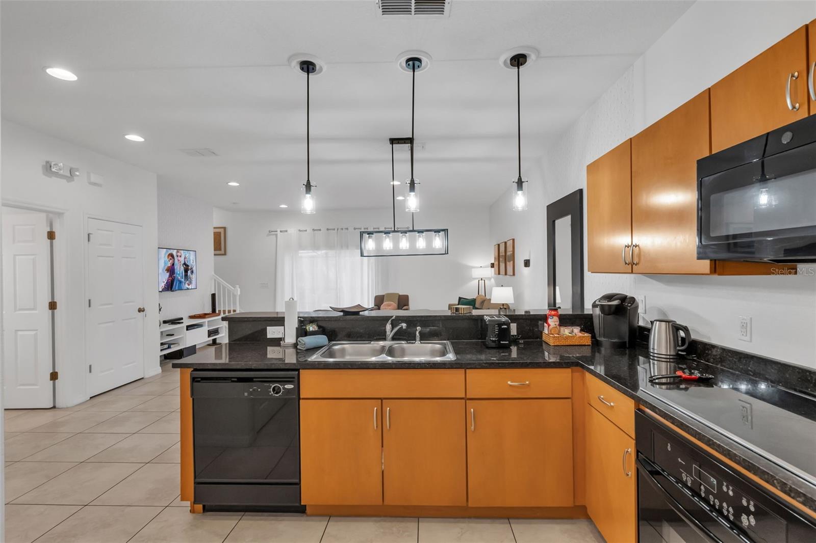 ENCANTADA PH 02 - Residential