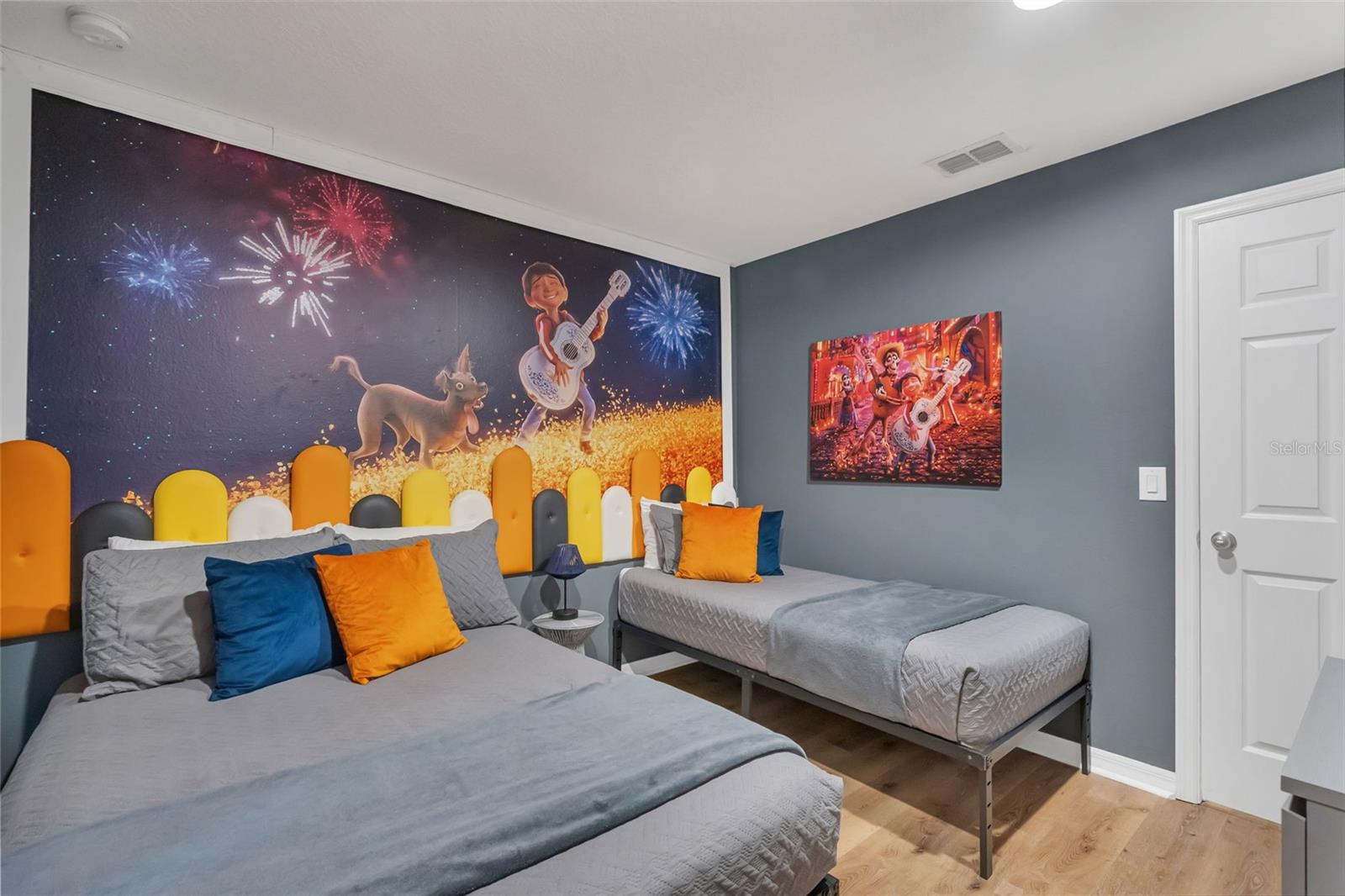 ENCANTADA PH 02 - Residential
