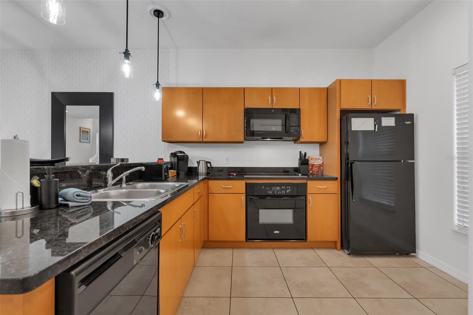 ENCANTADA PH 02 - Residential