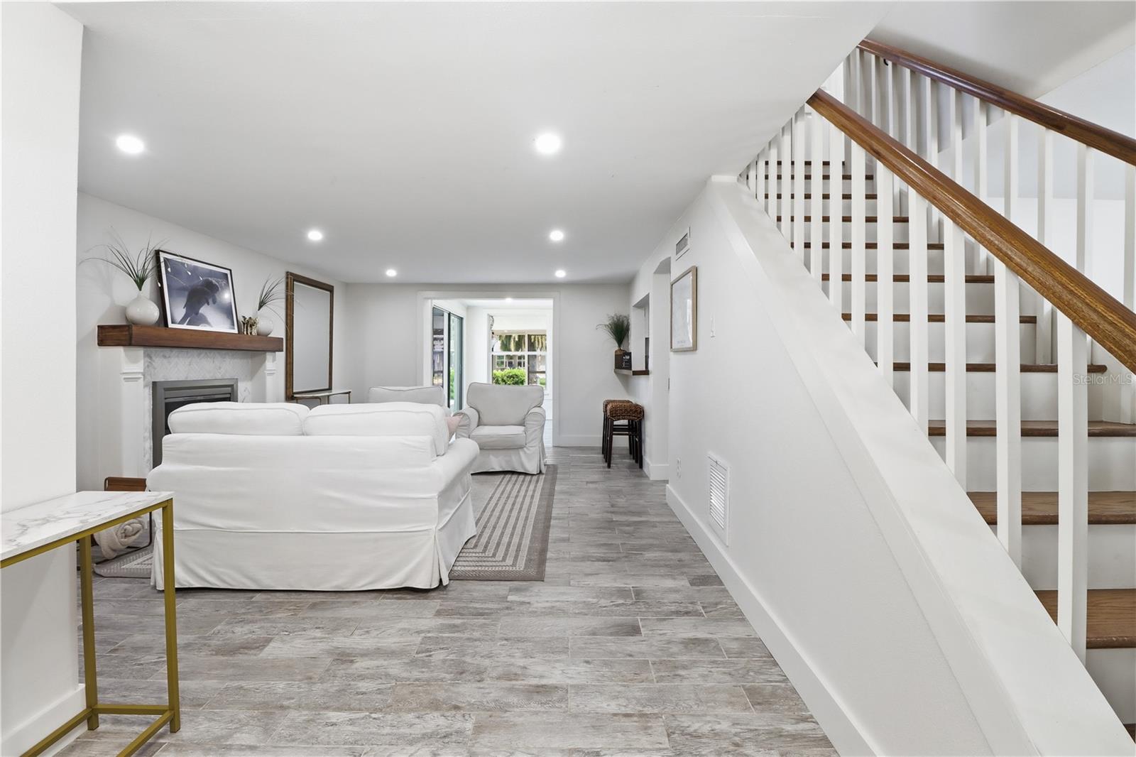 PARADISE COUNTRY CLUB UNIT 03 - Residential