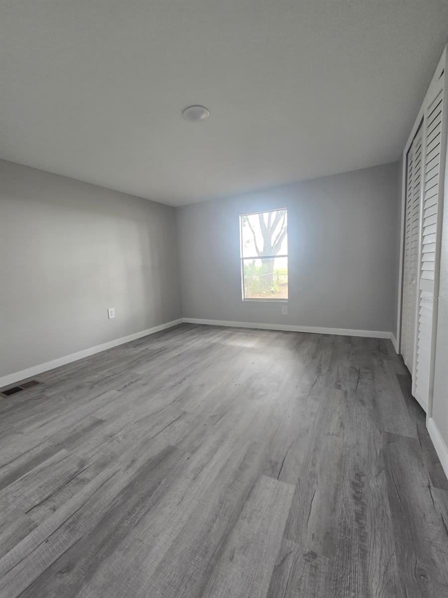 LAKE MARIANA ACRES - Residential