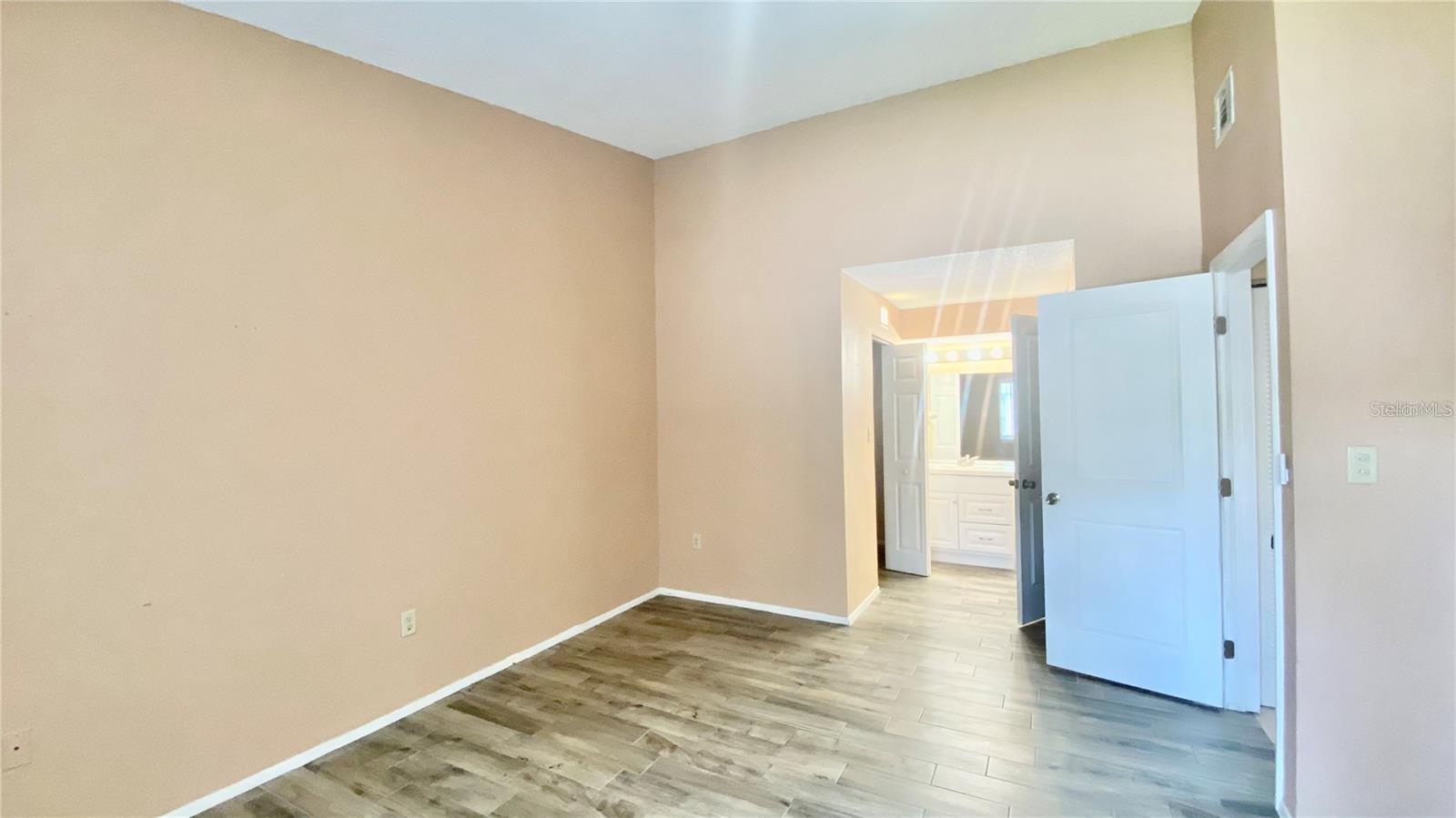 LEMON TREE CONDO SEC 07 - Residential