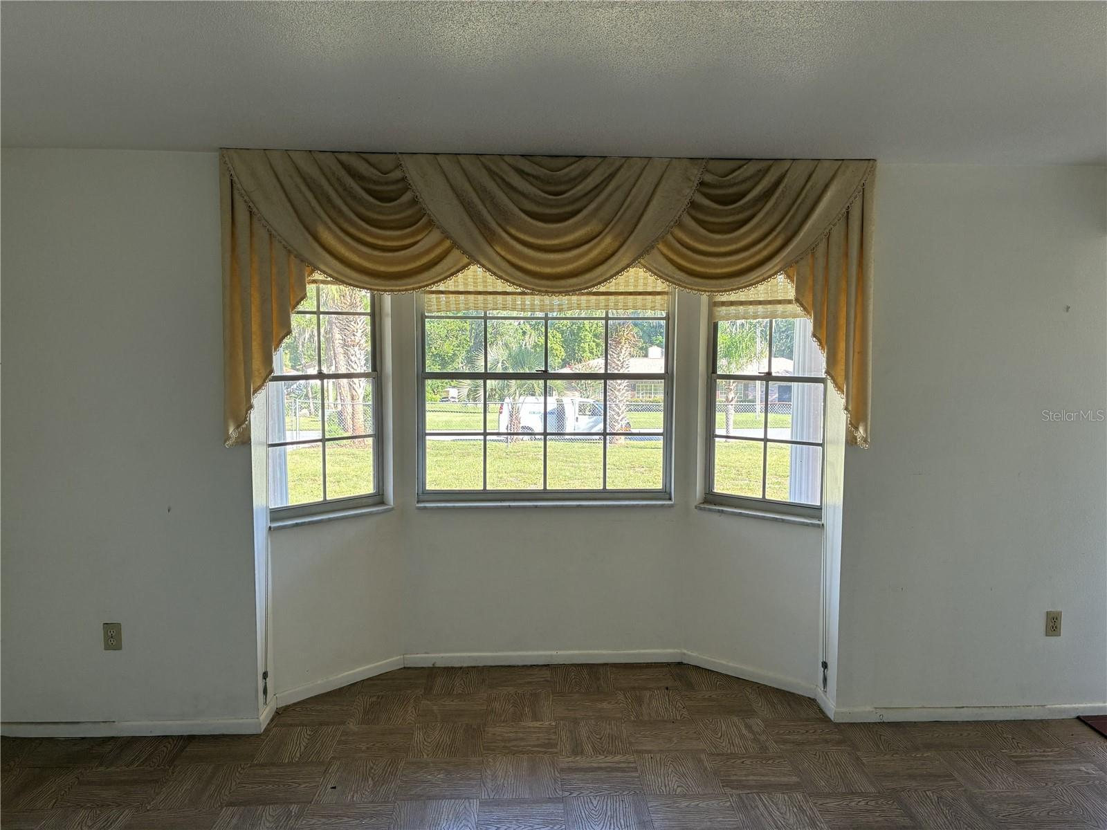PICCIOLA HIGHLAND ESTATES - Residential