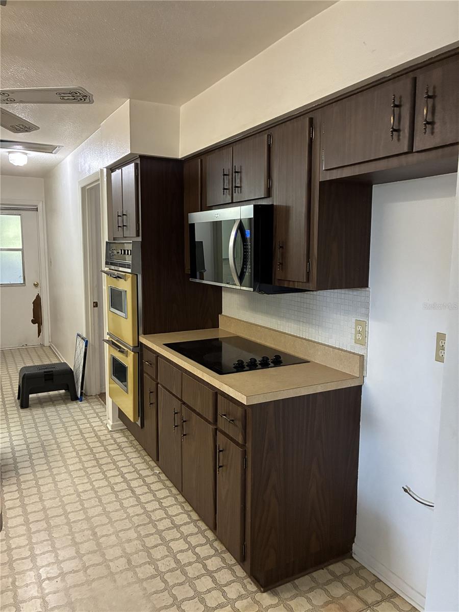 PICCIOLA HIGHLAND ESTATES - Residential