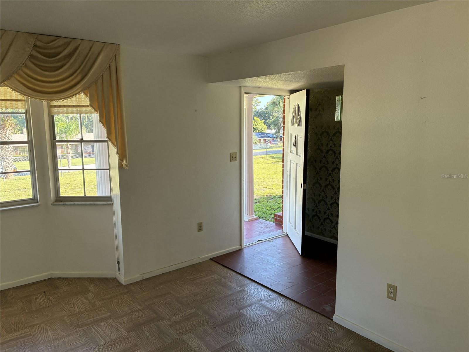 PICCIOLA HIGHLAND ESTATES - Residential