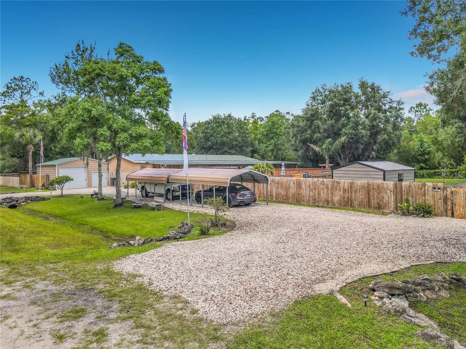 DAYTONA NORTH - Residential