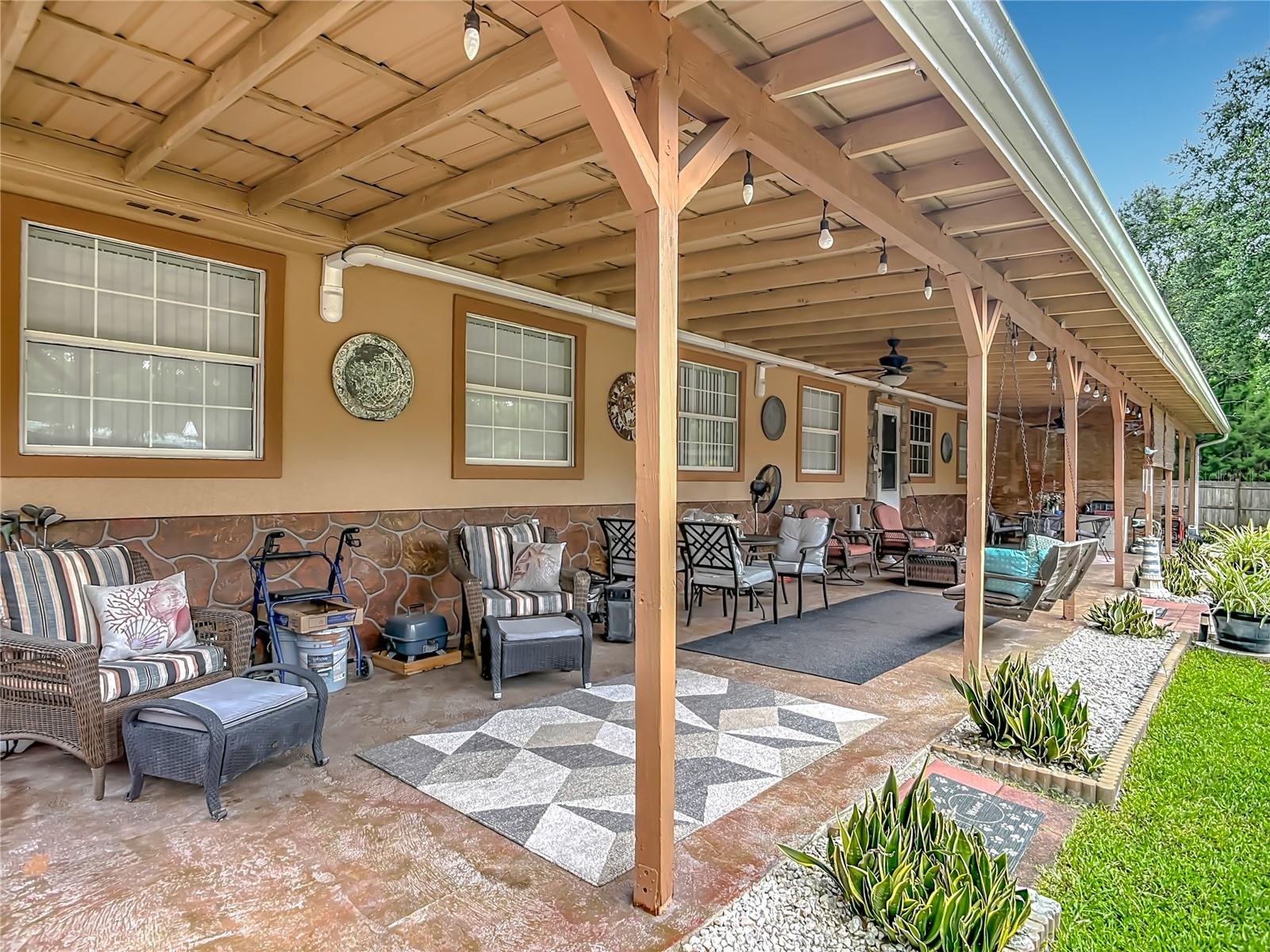 DAYTONA NORTH - Residential