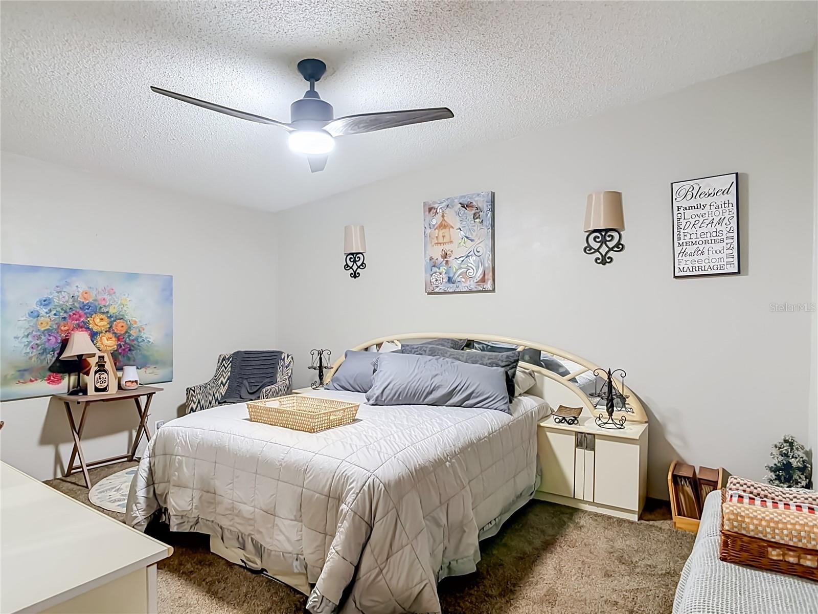 DAYTONA NORTH - Residential