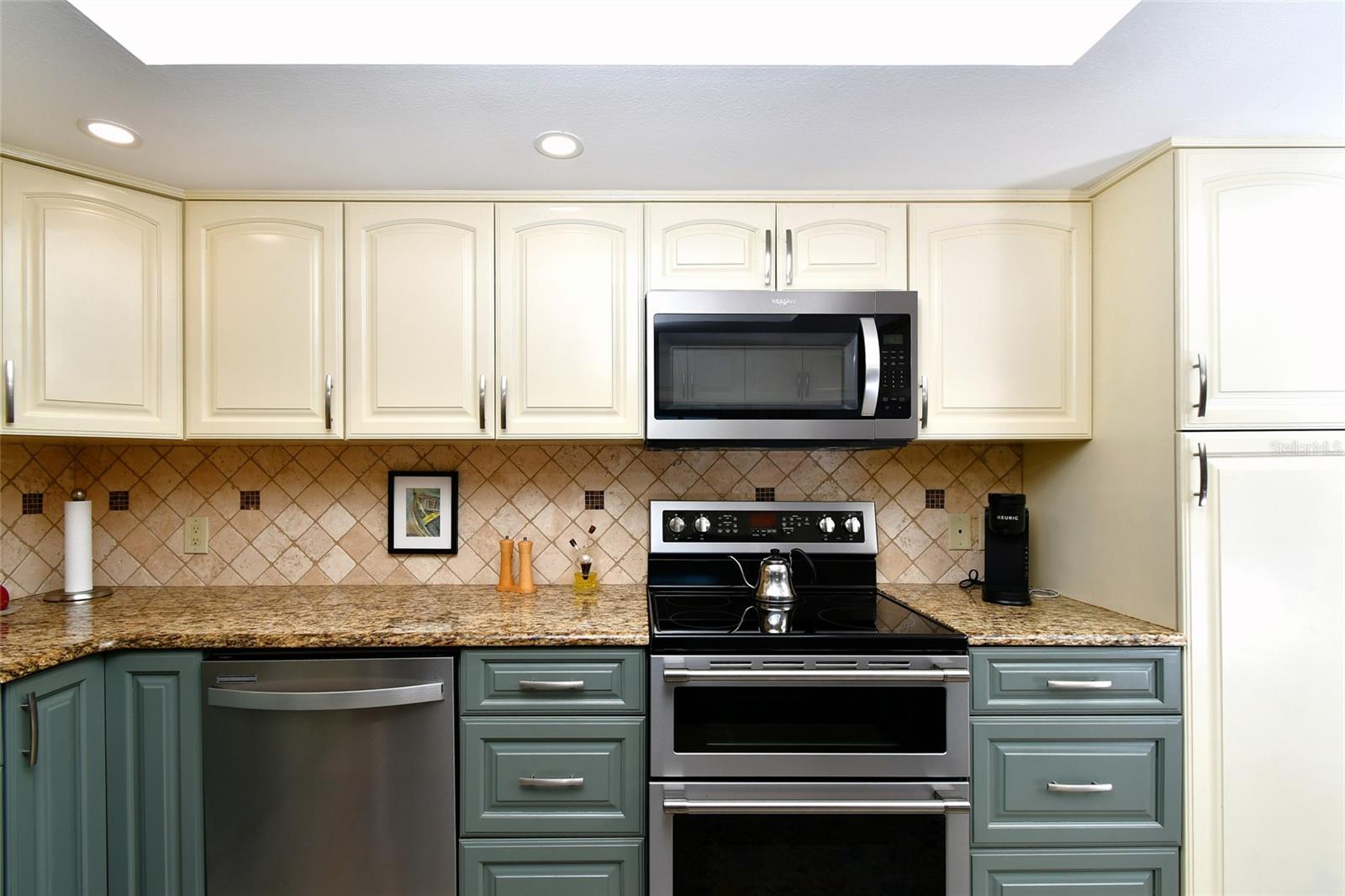 COMMODORE CLUB CONDO - Residential