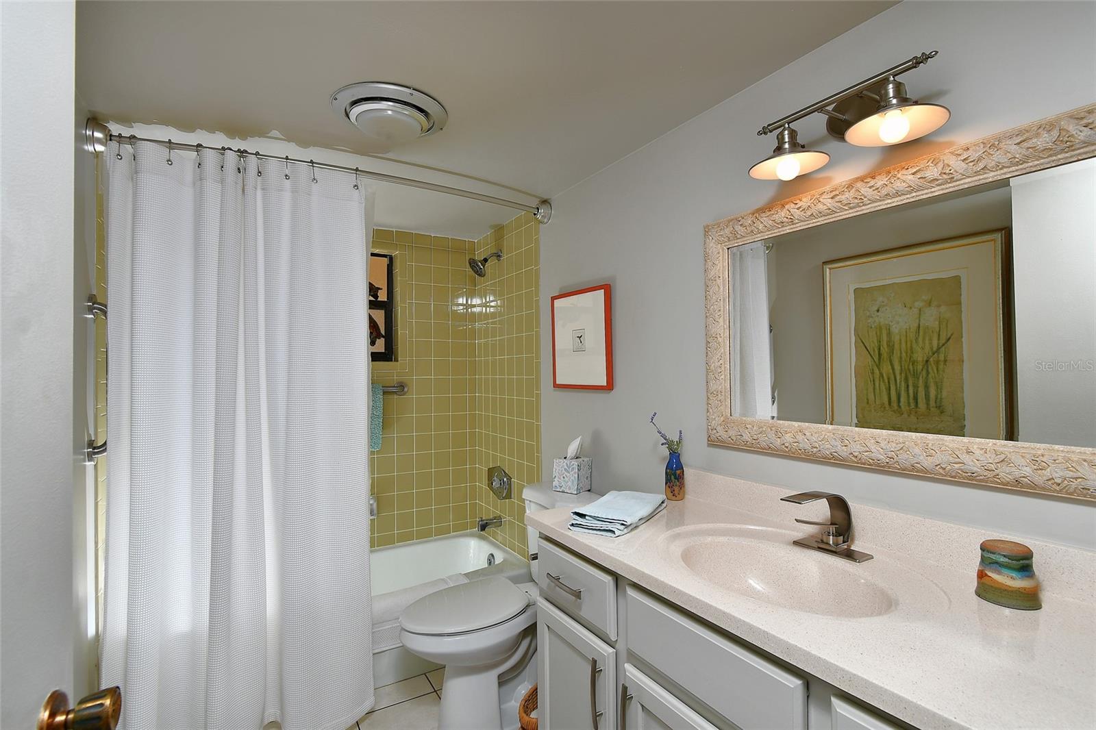 COMMODORE CLUB CONDO - Residential