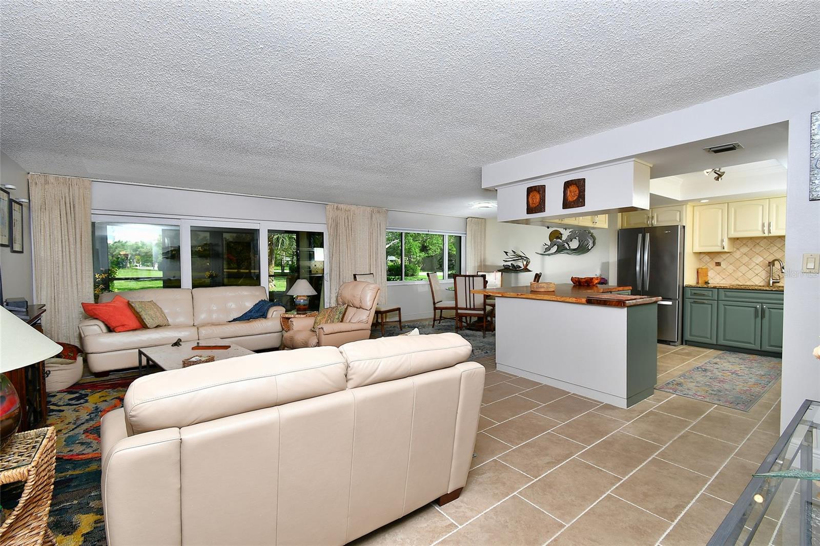 COMMODORE CLUB CONDO - Residential