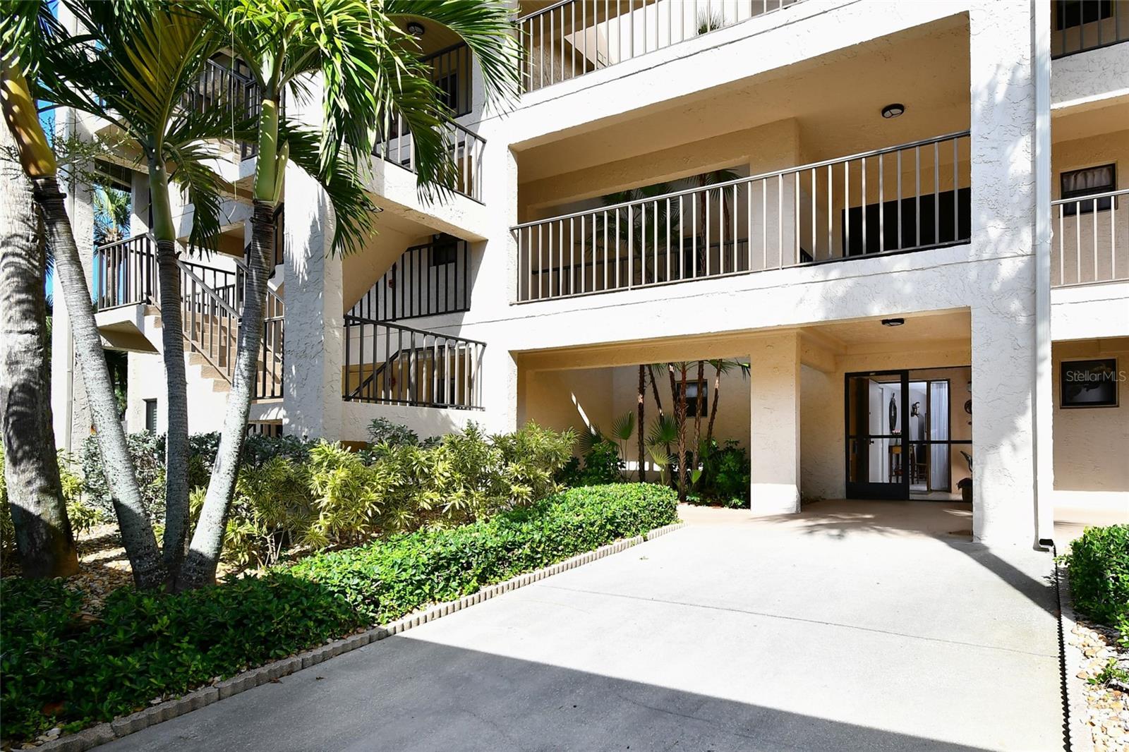 COMMODORE CLUB CONDO - Residential