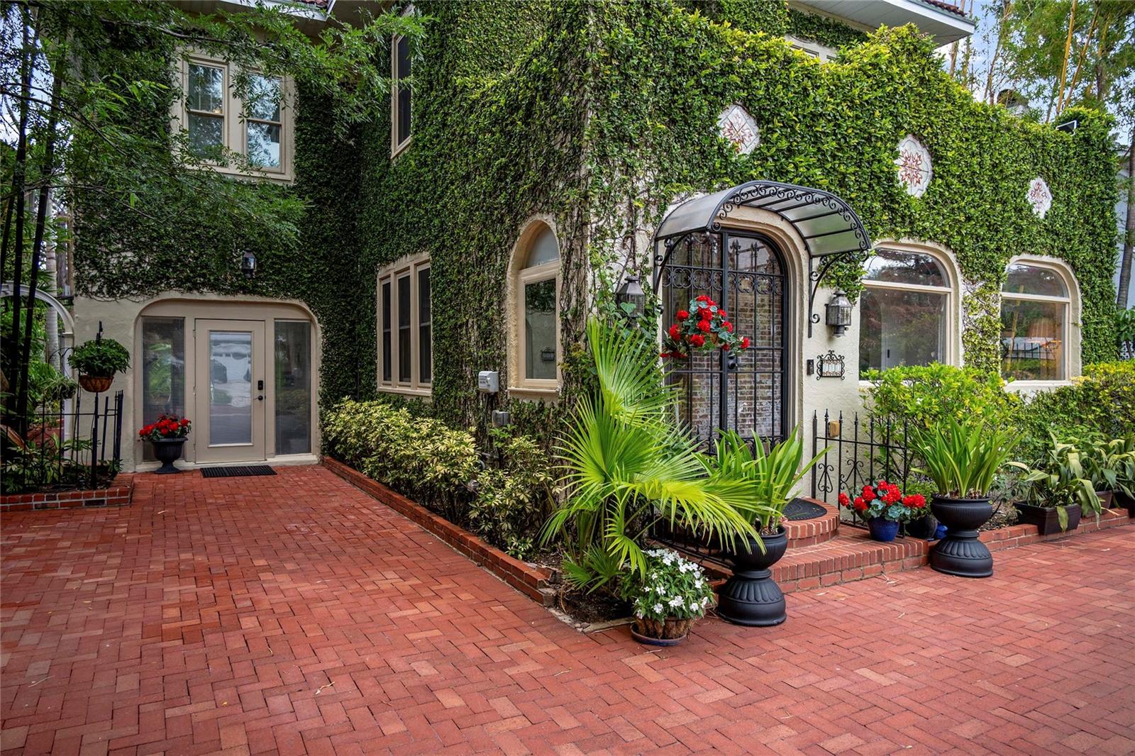 SPRING LAKE TERRACE - Residential