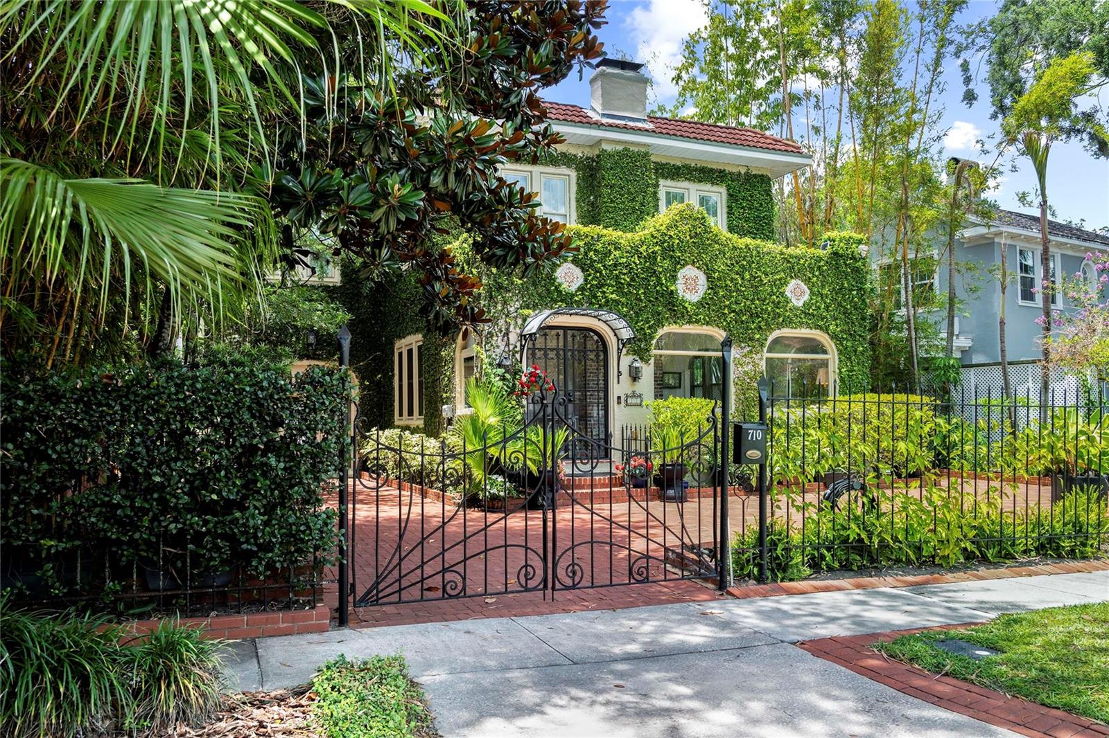 SPRING LAKE TERRACE - Residential