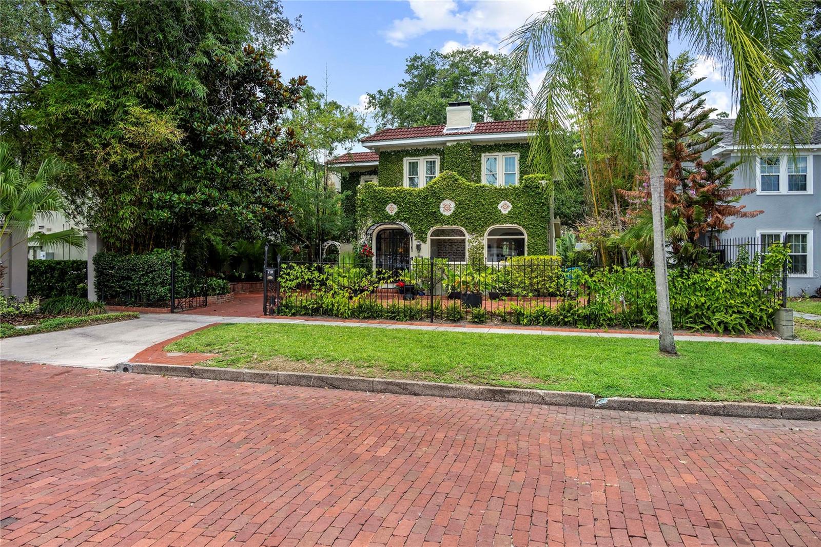 SPRING LAKE TERRACE - Residential