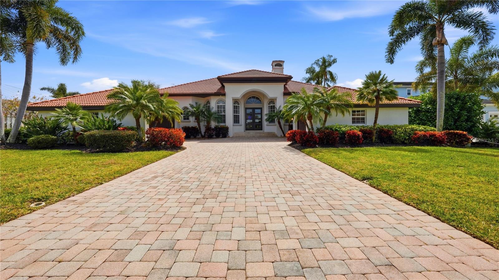 SOUTHPOINTE SHORES UNIT 1 - Residential