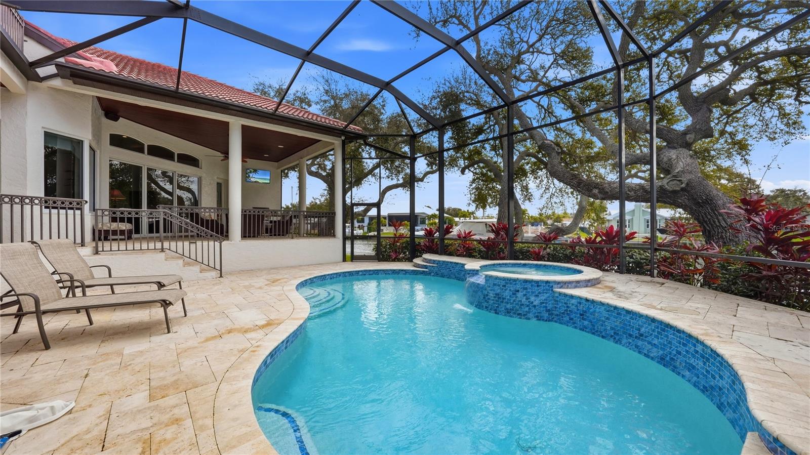 SOUTHPOINTE SHORES UNIT 1 - Residential