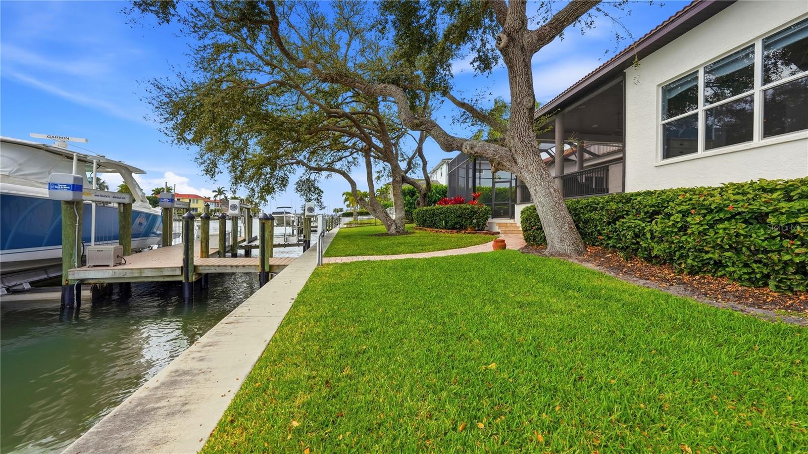 SOUTHPOINTE SHORES UNIT 1 - Residential