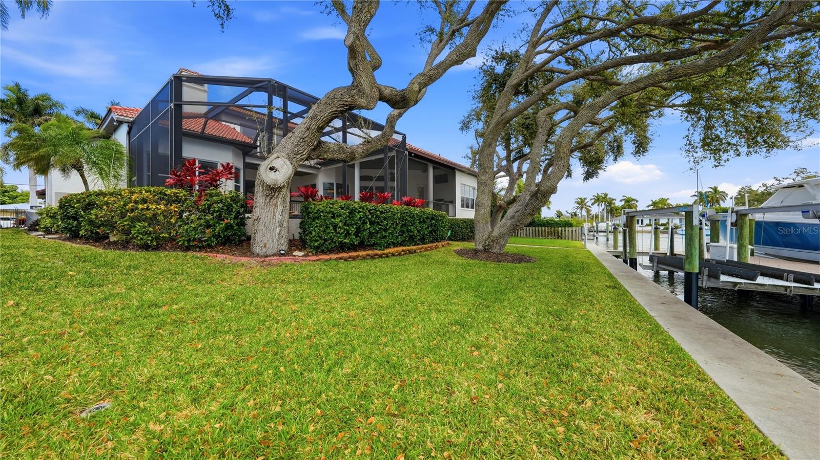 SOUTHPOINTE SHORES UNIT 1 - Residential
