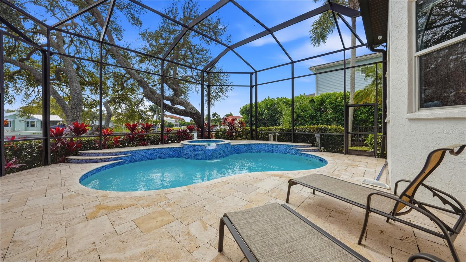 SOUTHPOINTE SHORES UNIT 1 - Residential
