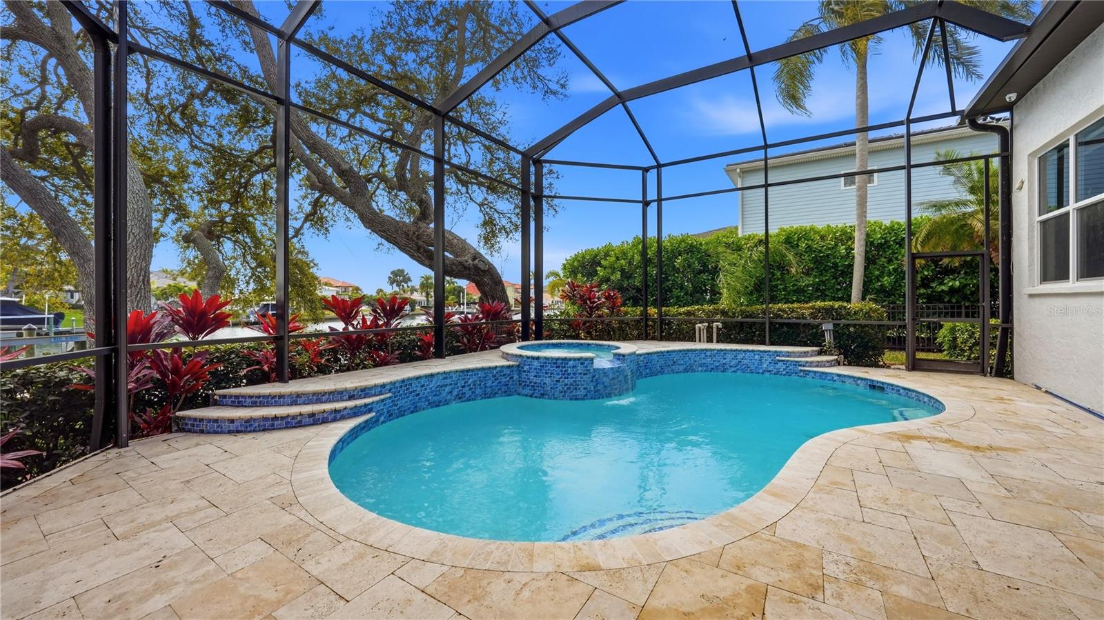 SOUTHPOINTE SHORES UNIT 1 - Residential