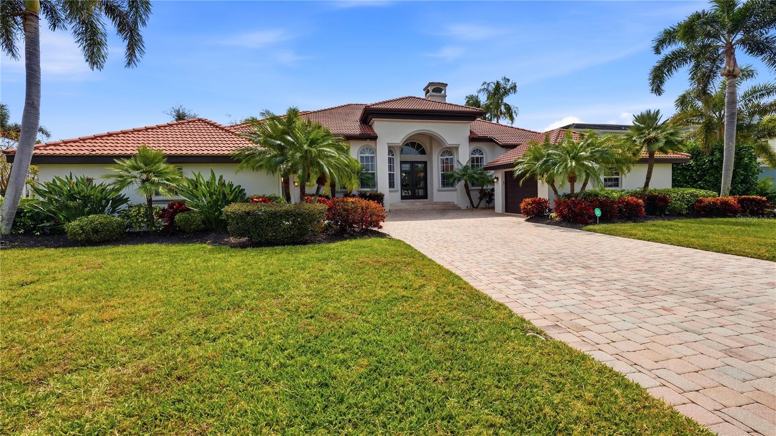 SOUTHPOINTE SHORES UNIT 1 - Residential