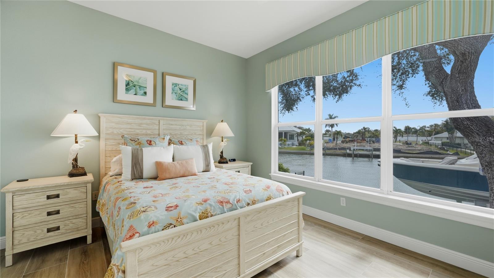 SOUTHPOINTE SHORES UNIT 1 - Residential