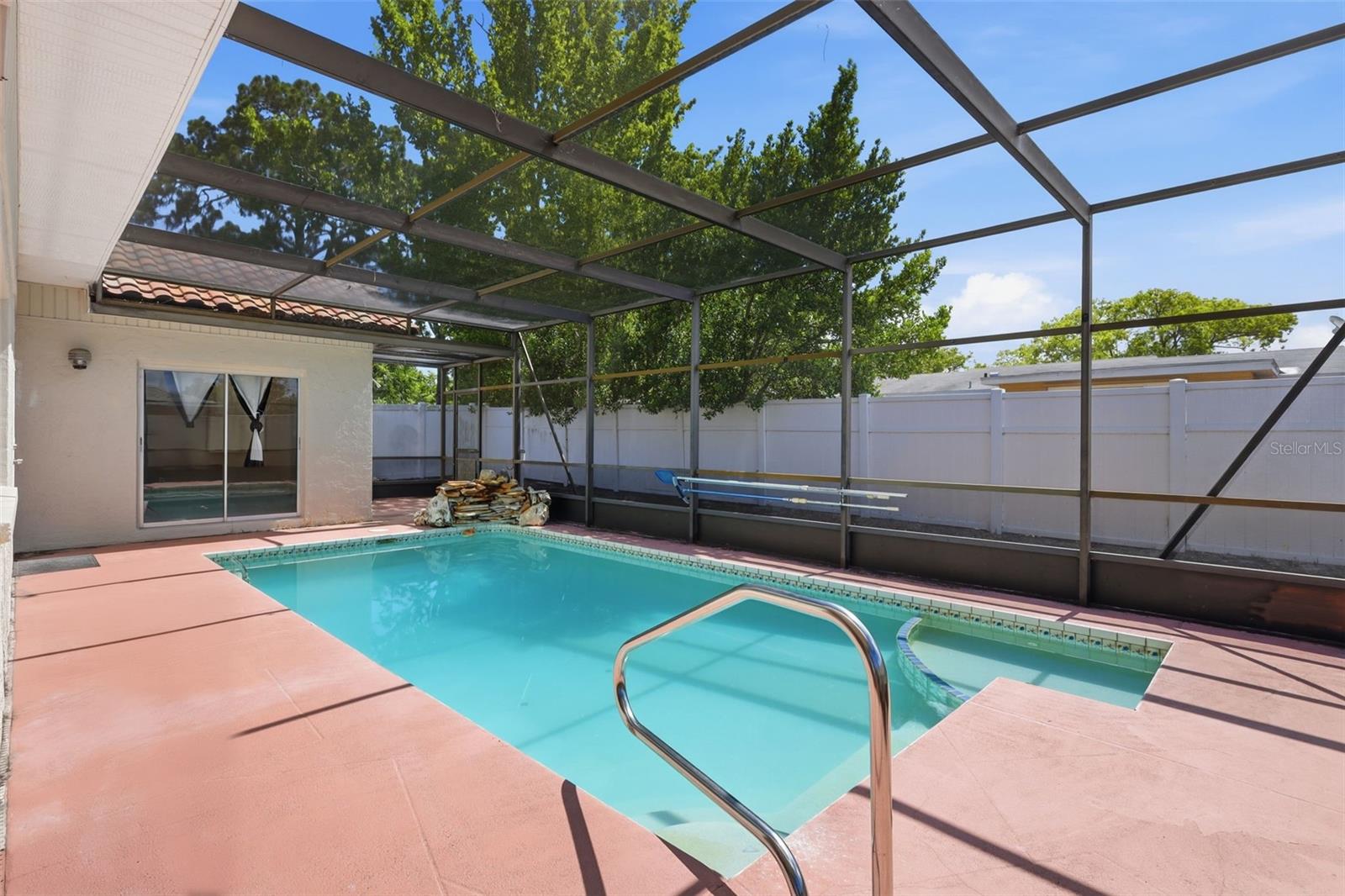 REGENCY PARK - Residential