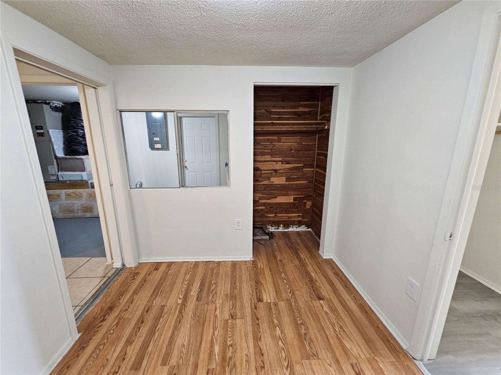 EMBASSY HILLS - Residential