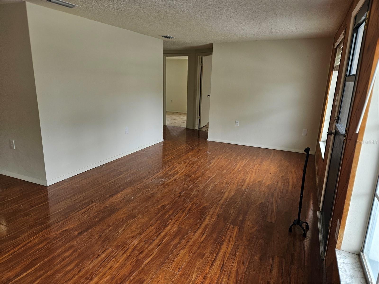 EMBASSY HILLS - Residential