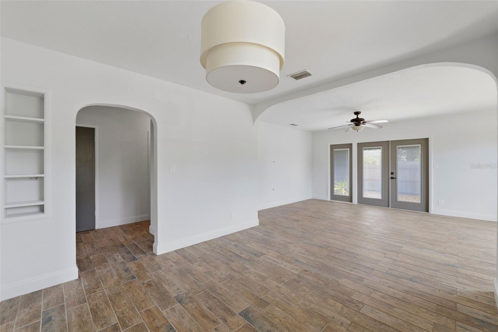 BARNARDS SUB D E - Residential Income