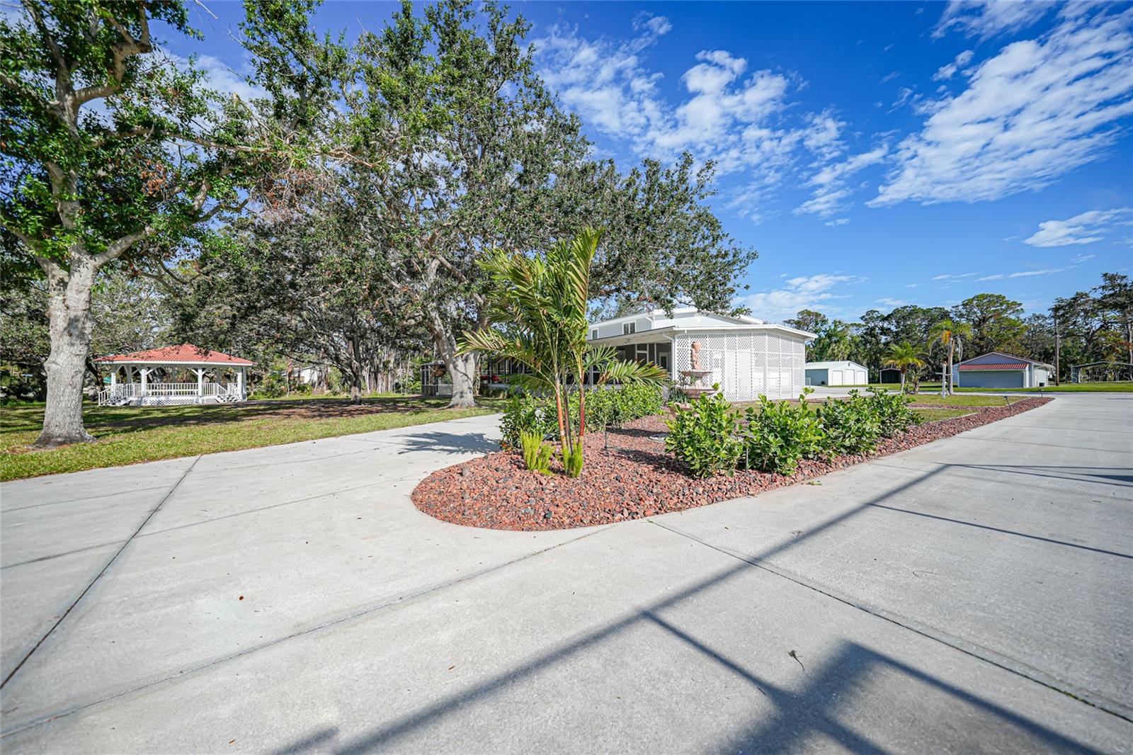 ENGLEWOOD GARDENS - Residential