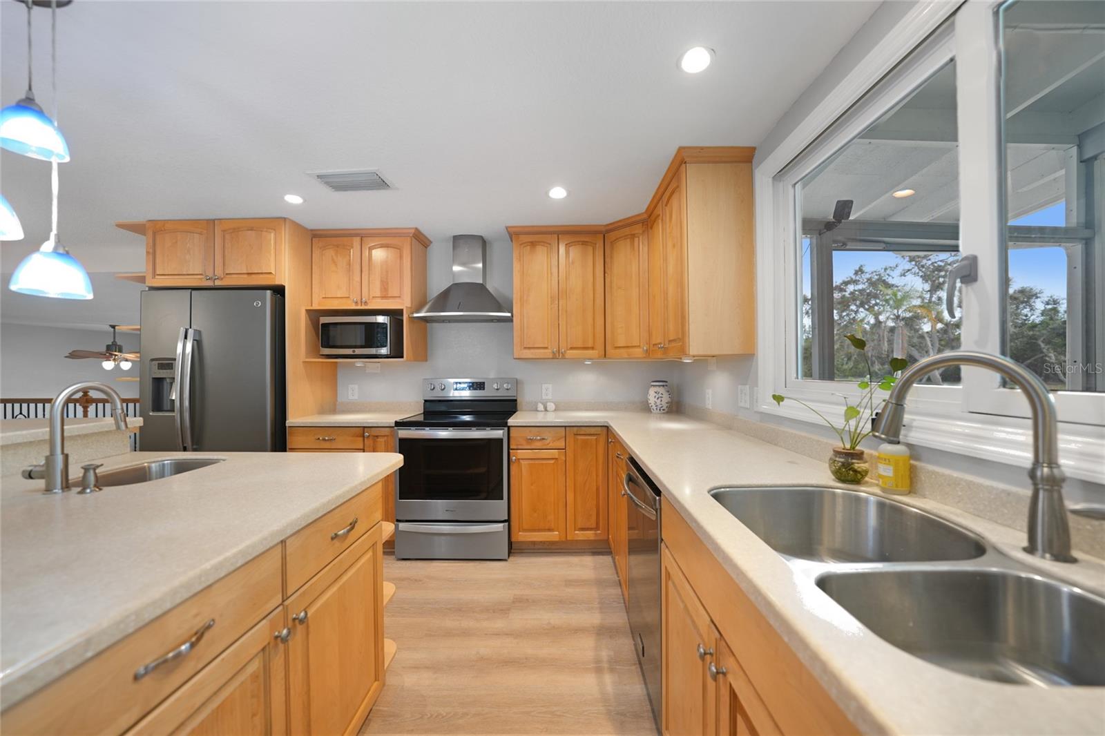 ENGLEWOOD GARDENS - Residential
