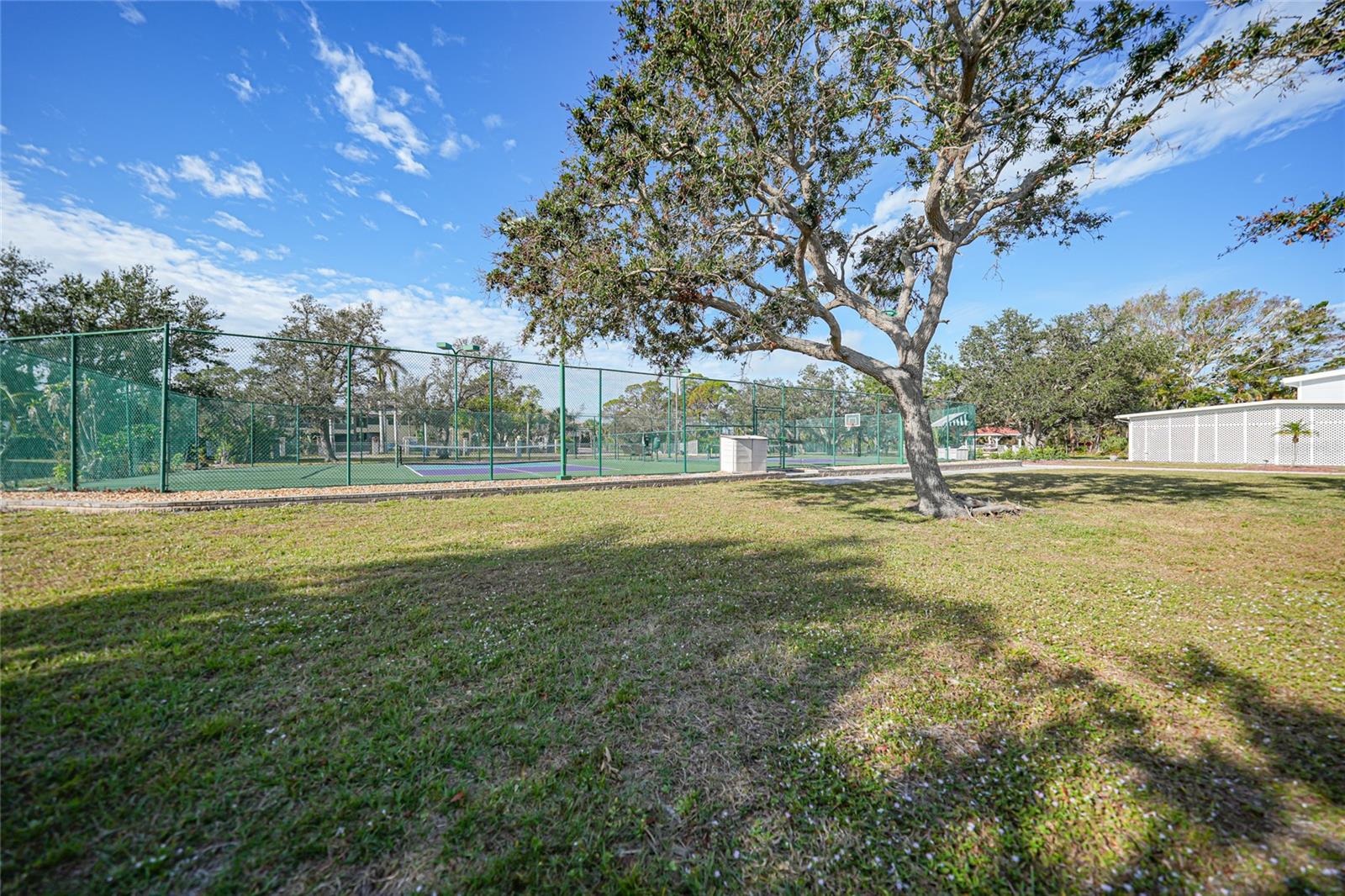 ENGLEWOOD GARDENS - Residential
