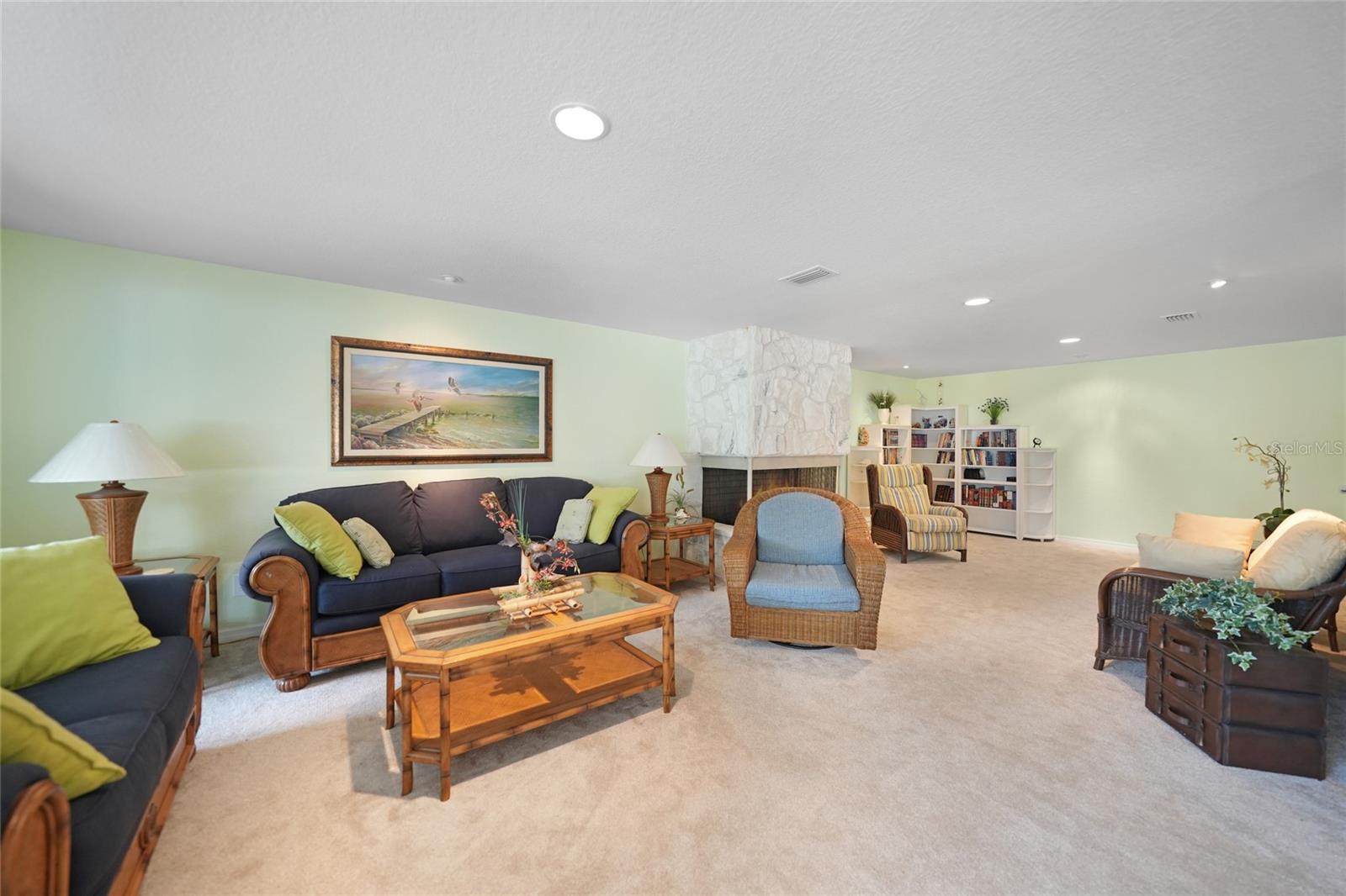 ENGLEWOOD GARDENS - Residential