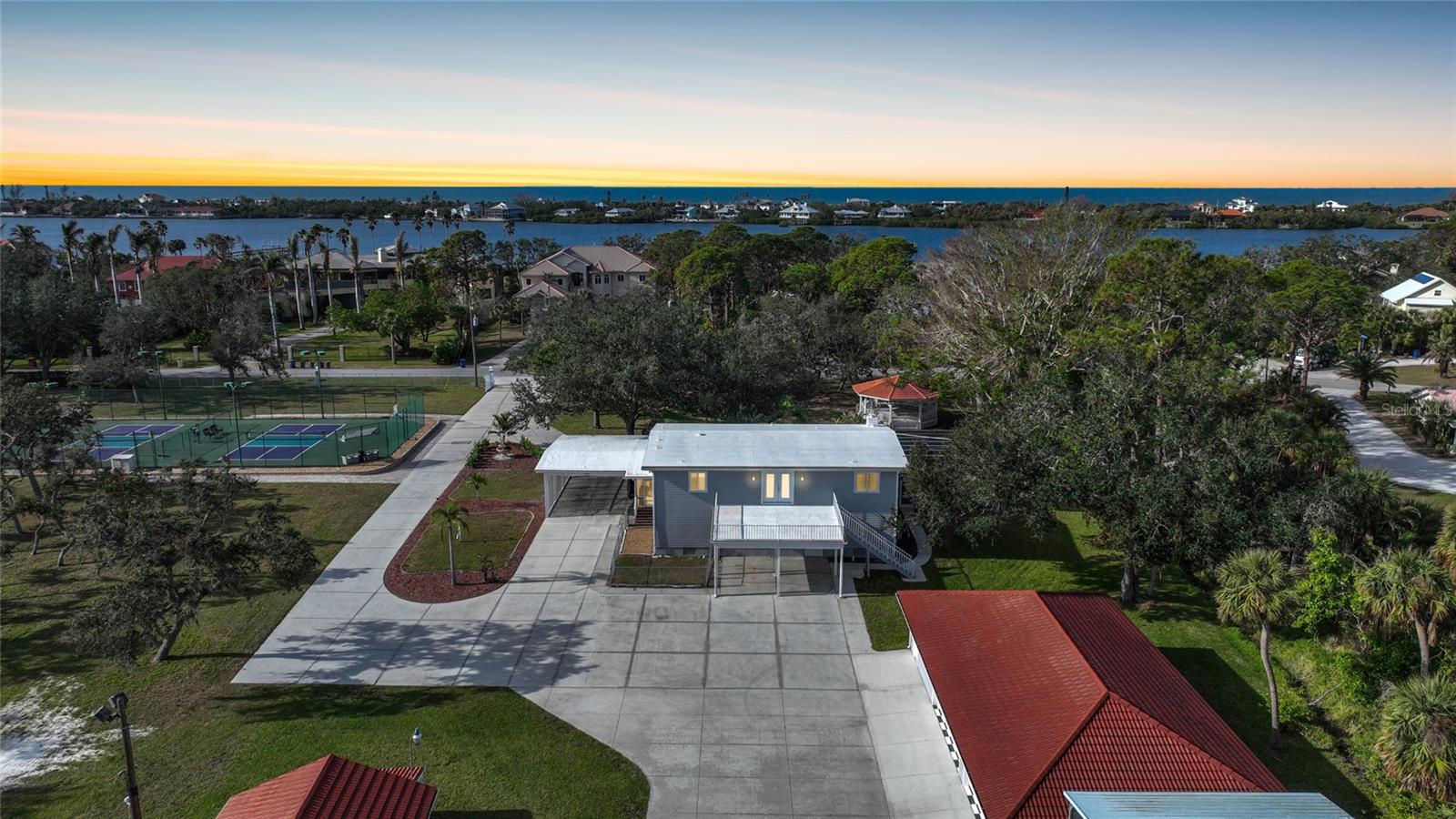 ENGLEWOOD GARDENS - Residential