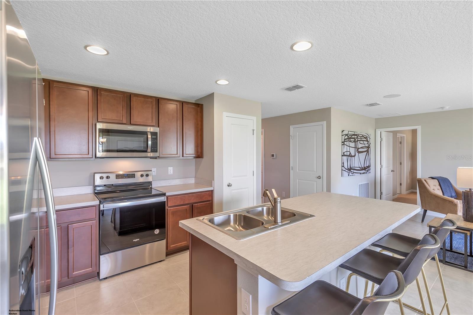 PRAIRIE OAKS - Residential