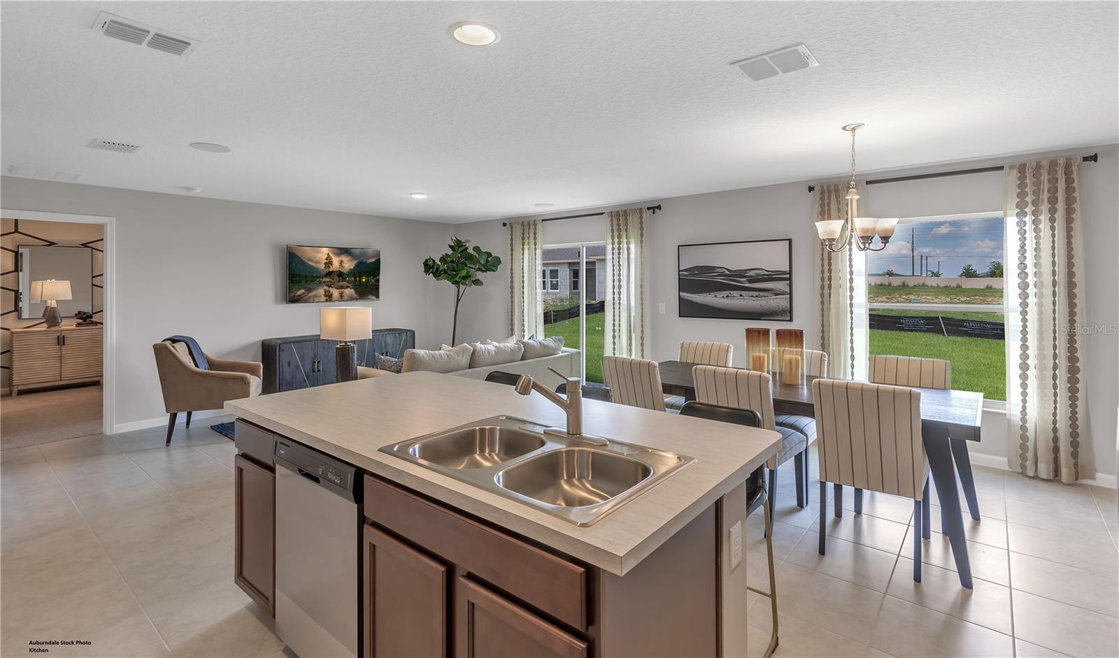 PRAIRIE OAKS - Residential