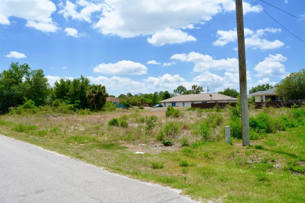 LEHIGH ACRES - Land