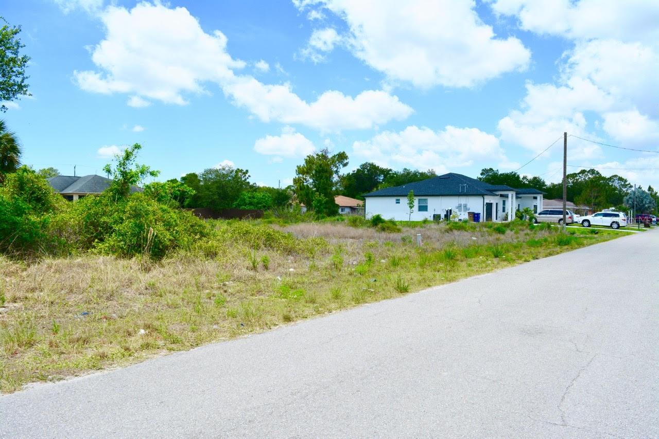 LEHIGH ACRES - Land
