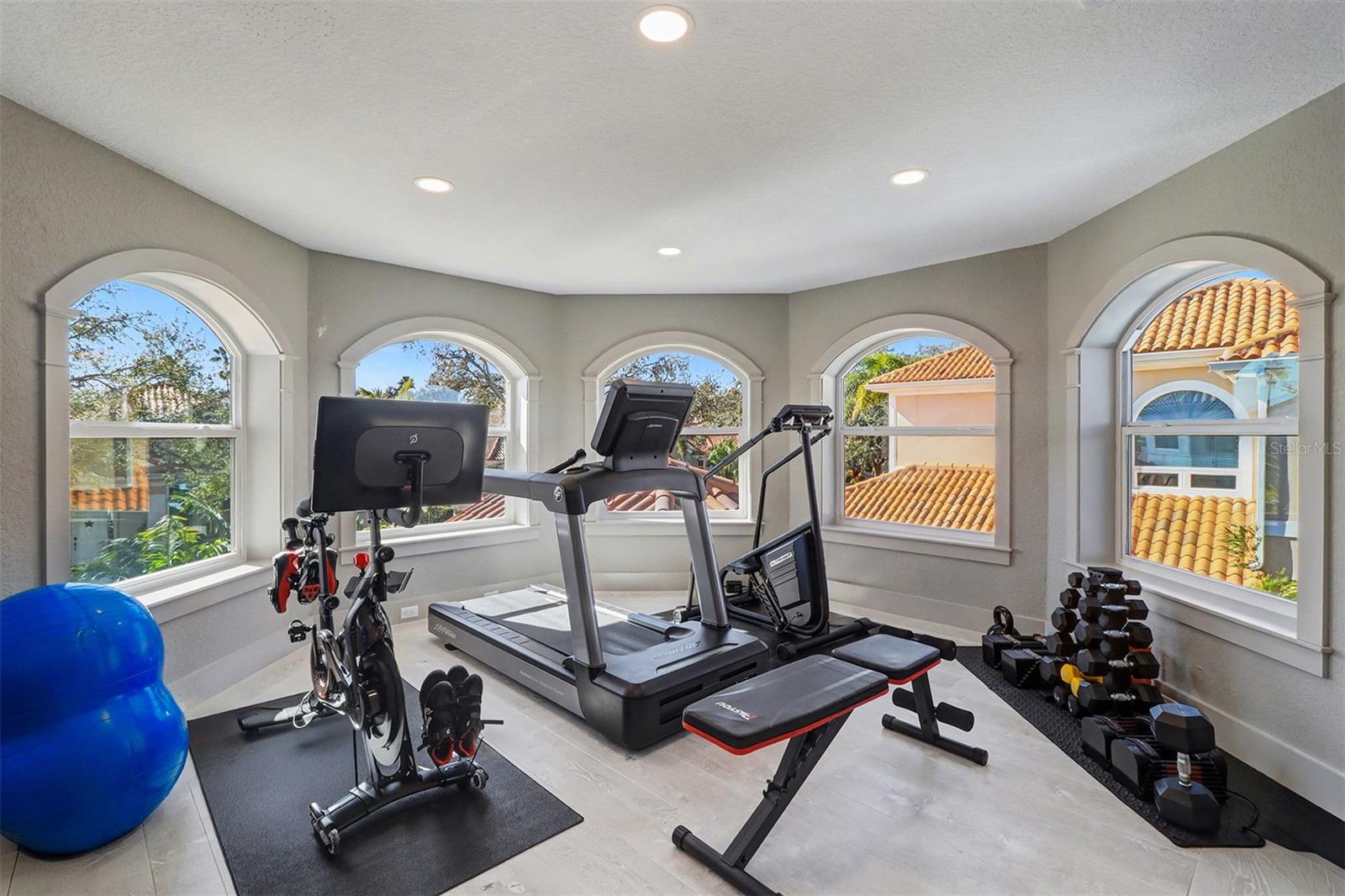 DOLPHIN CAY-PHASE 1 - Residential