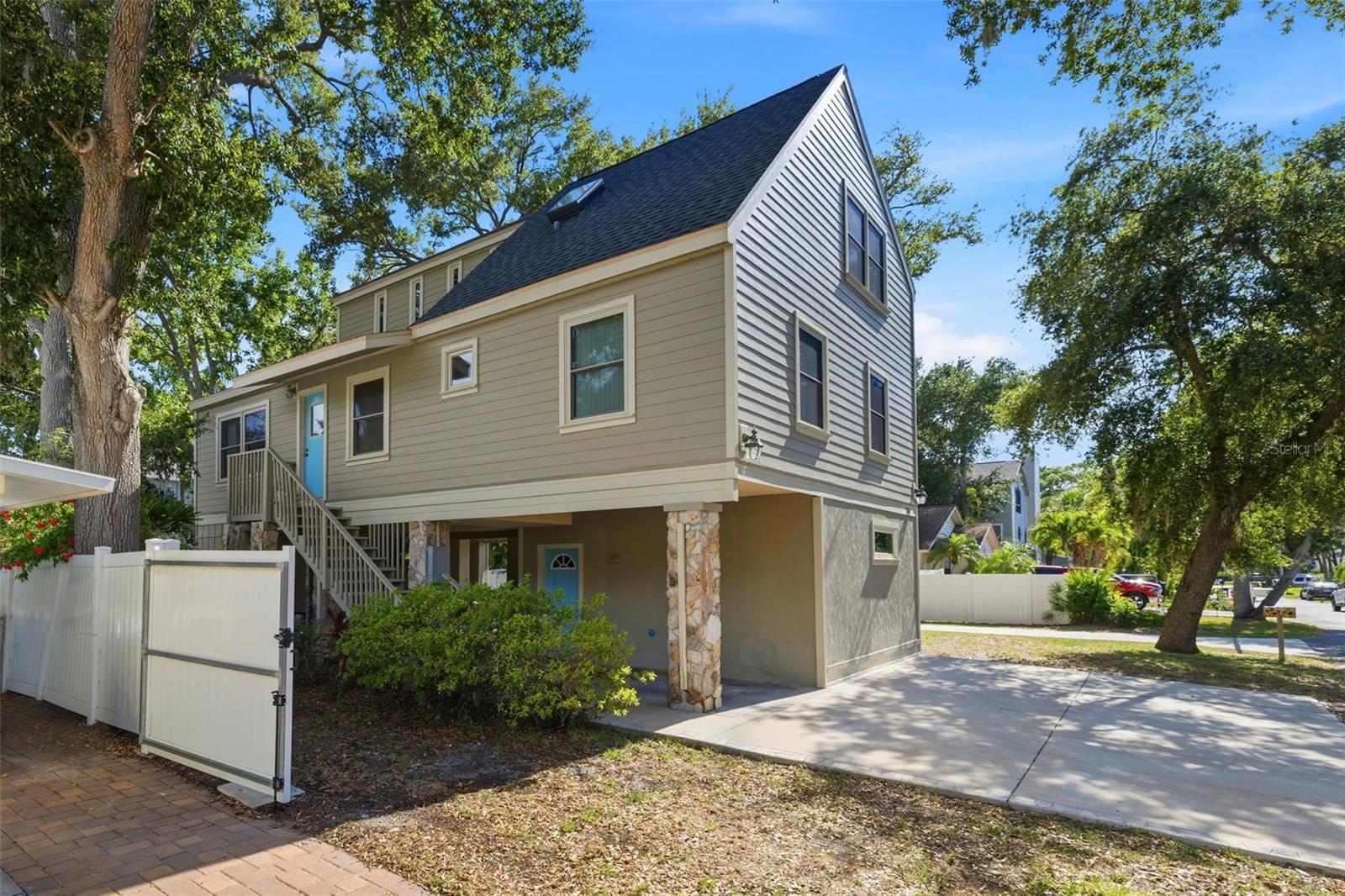 HARBOR VIEW 2 - Residential