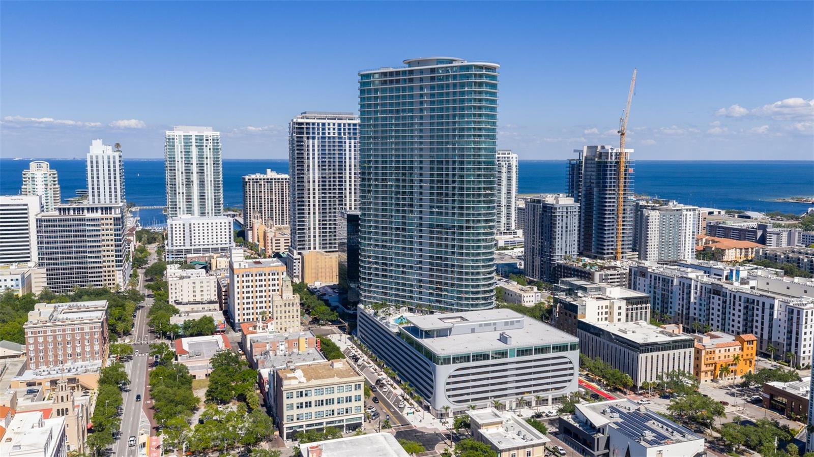CONDO RESIDENCES AT 400 CENTRAL - Residential