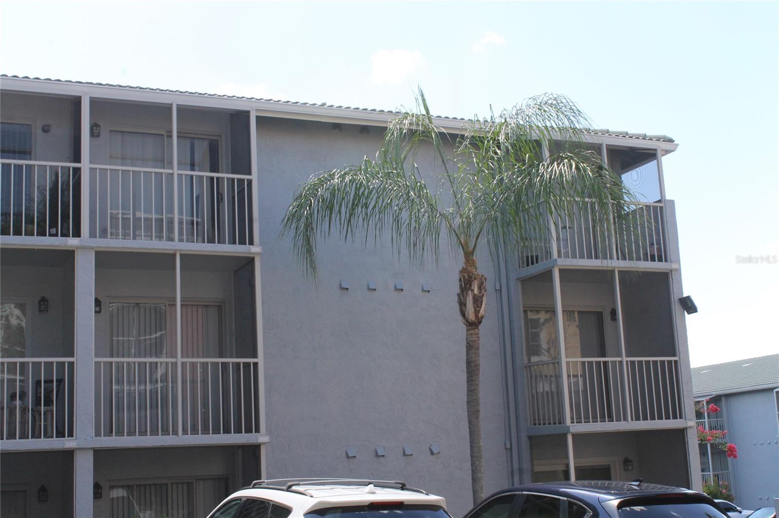 WATERSIDE AT CRANES ROOST A CONDO COMMUNITY - Residential